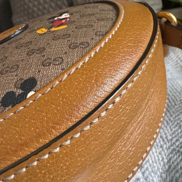 Gucci-Disney Collab /Mickey Mouse Crossbody Bag-Limited and harder to find ! - Picture 10 of 14